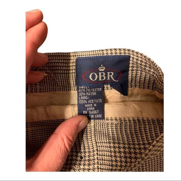 OBR vintage houndstooth plaid above the knee skirt! Retro, vintage and classic. - Picture 4 of 7